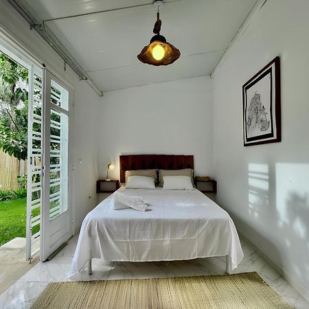 Au Bout Du Jardin Villa Картаген Екстериор снимка